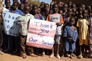 253033_426021577454964_40990479_n