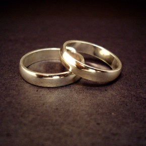 Choosing between Marriage and&nbsp;Welfare